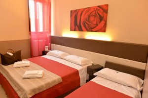 stanza tripla hotel properzio